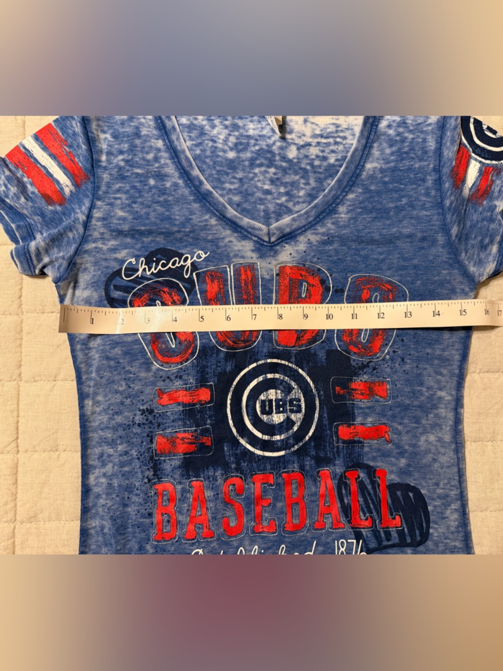 Chicago Cubs Burnout Blue and Red Graphic T-Shirt - Picture 9 of 11